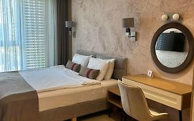 City Park Inn - Art Gallery